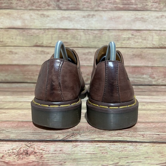 Dr. Martens Brown Leather Pointed Low Booties main image 8